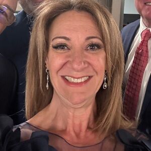 Meet your Posher, Debra